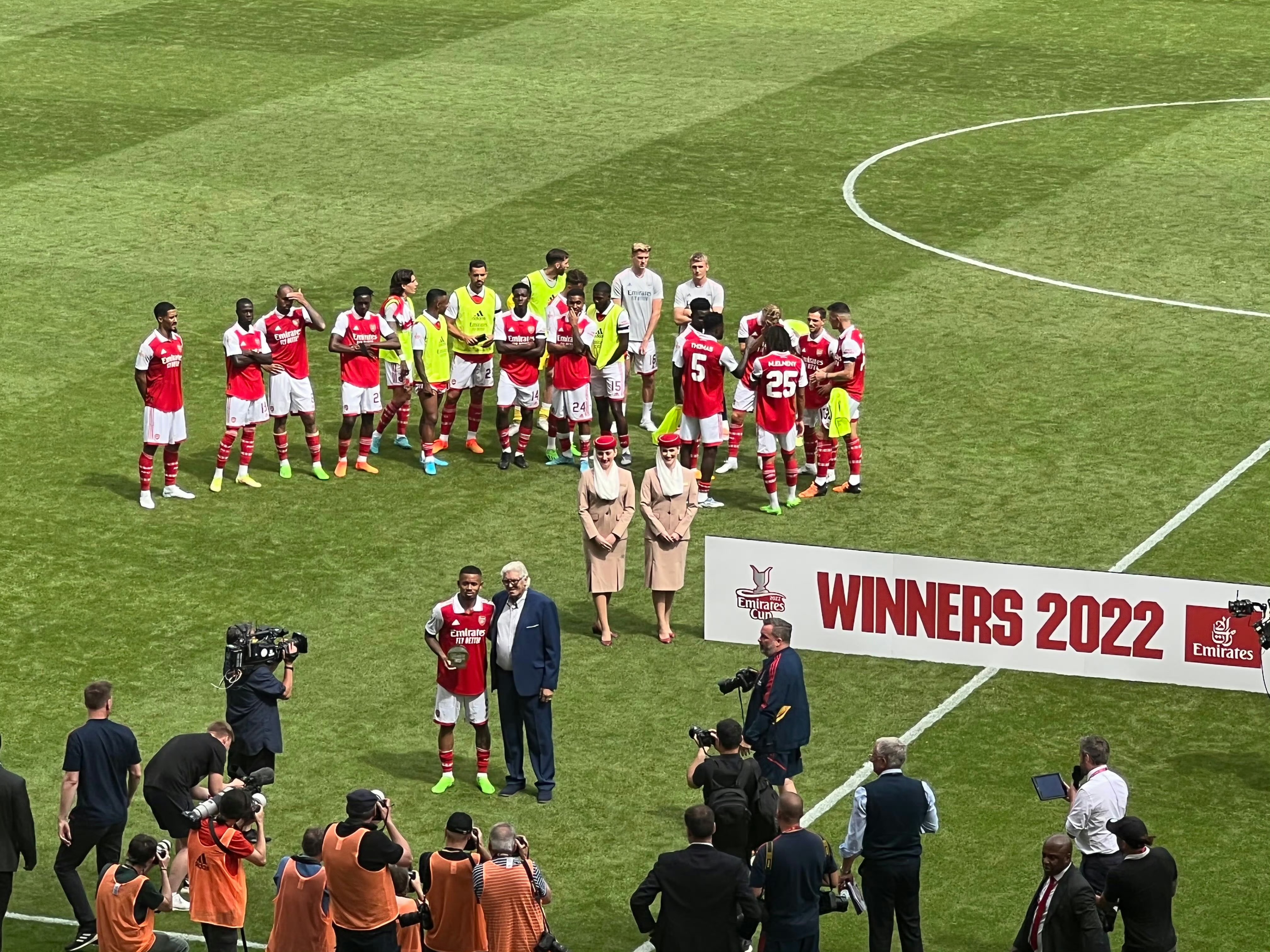 阿联酋选手超越对手取得冠军