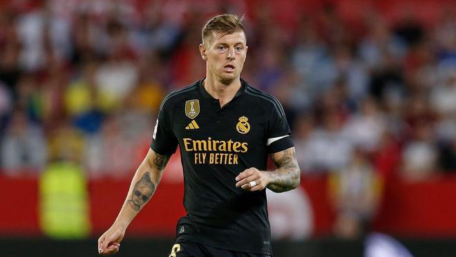 莫德里奇替补上场改变战局，阿贾克斯防线瞬间崩溃！的简单介绍