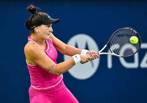  阿扎伦卡遭遇七连败，瑞士队教练面临压力！