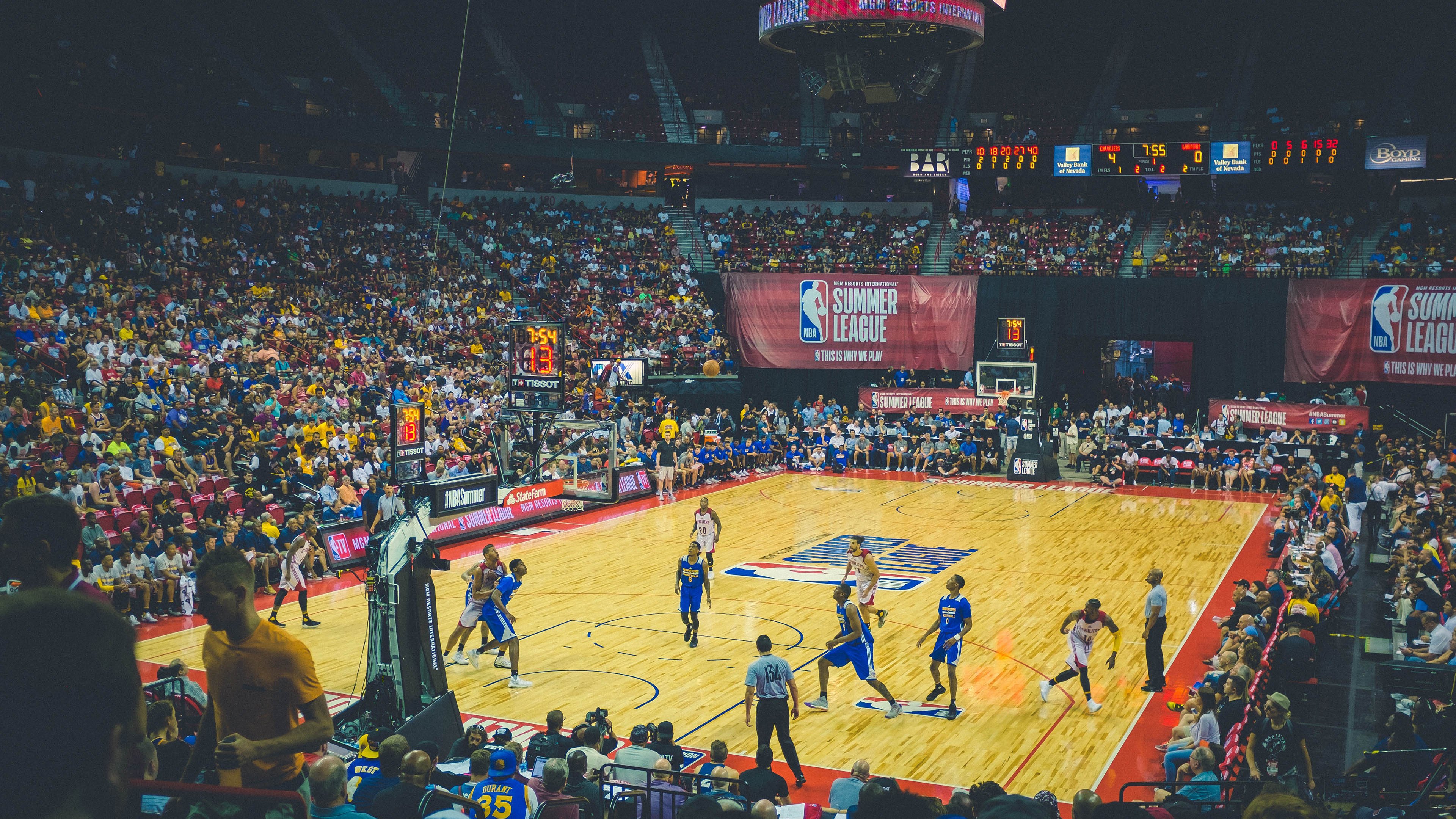 科维托娃关键节点比分优势明显，C9带队取胜！